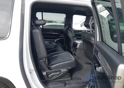 2024 Jeep Wagoneer L Series Ii 4X2 z USA, uszkodzony, nr VIN 1C4SJRBP8RS137001